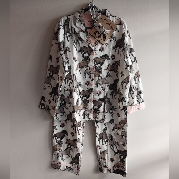 PJ Salvage White & Brown Horse and Rose Print 3 Piece Flannel Pajama Set